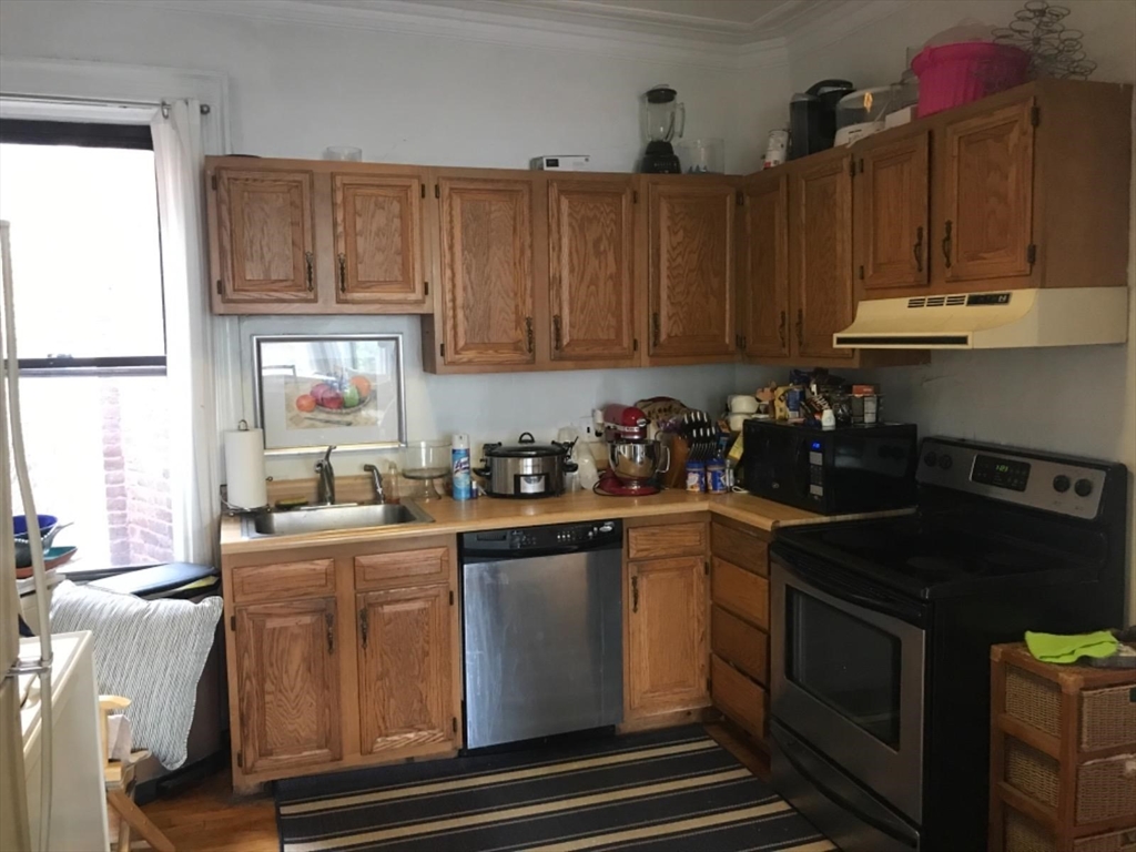 423 Marlborough Street 4