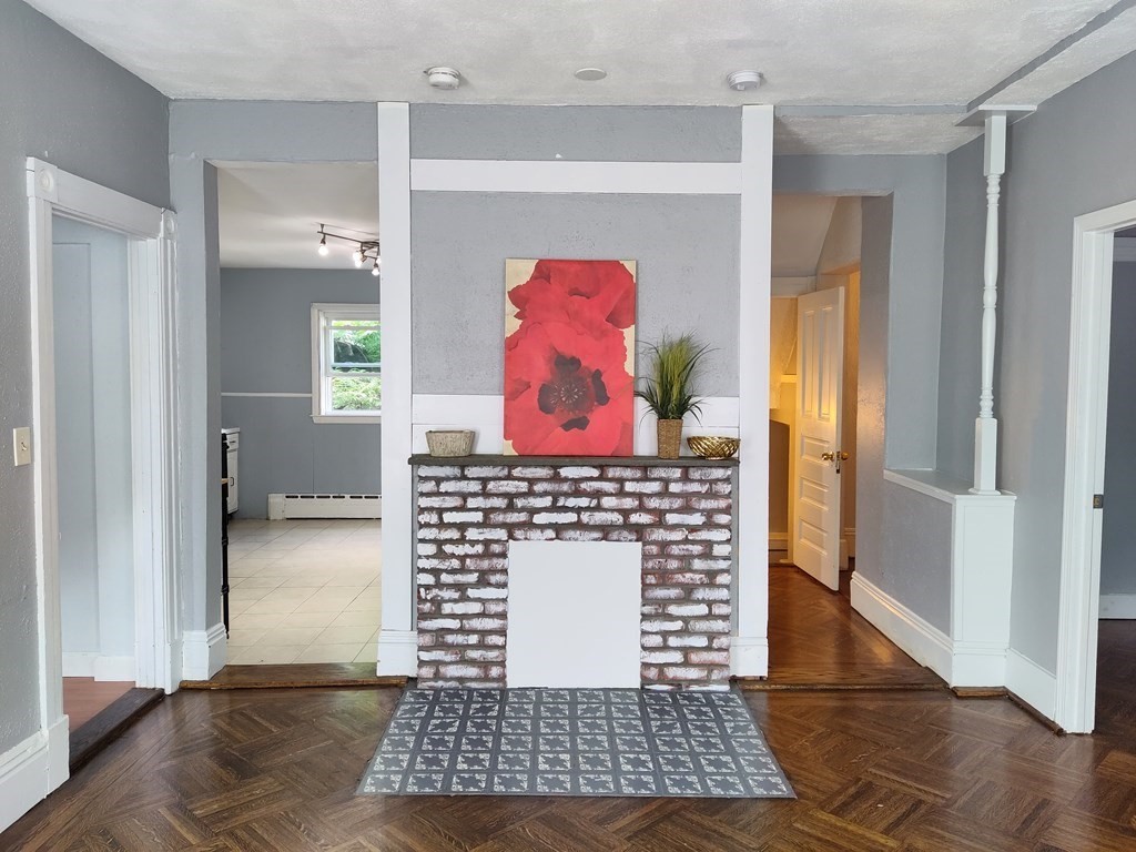 17 Harding Ave 1