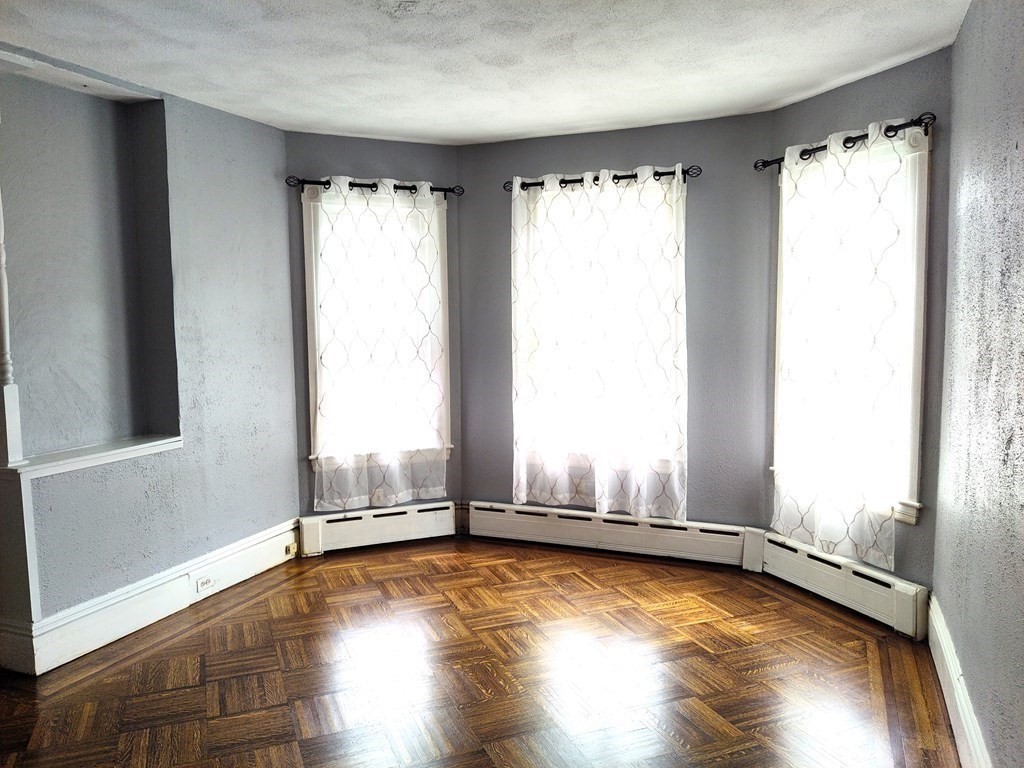 17 Harding Ave 1