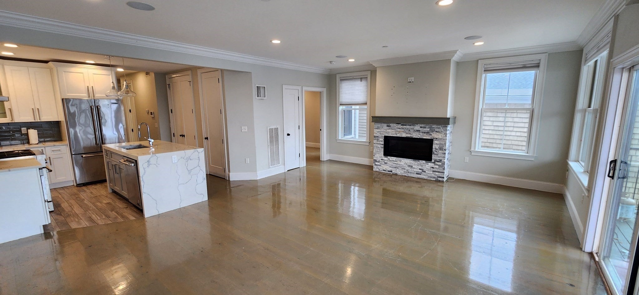 579 E 8th St #3, Boston, MA Photo #2