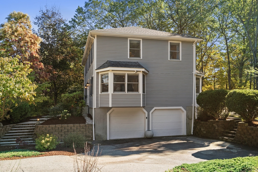 4 Beechwood Dr