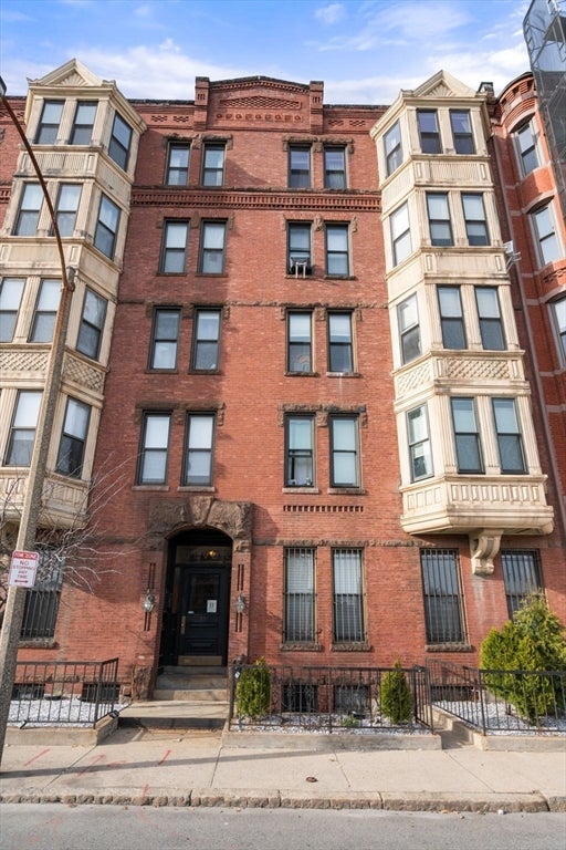 Photo of 19 Cortes St, Boston, MA