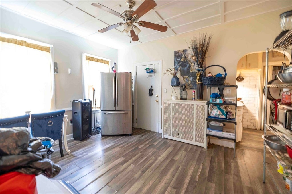 610 Bradford Ave, Fall River, MA Photo #20