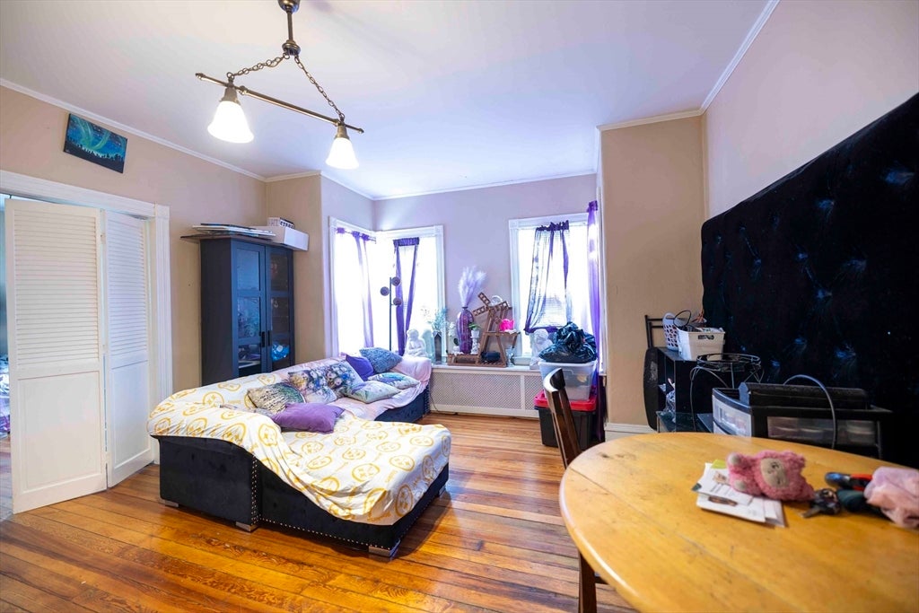 610 Bradford Ave, Fall River, MA Photo #19