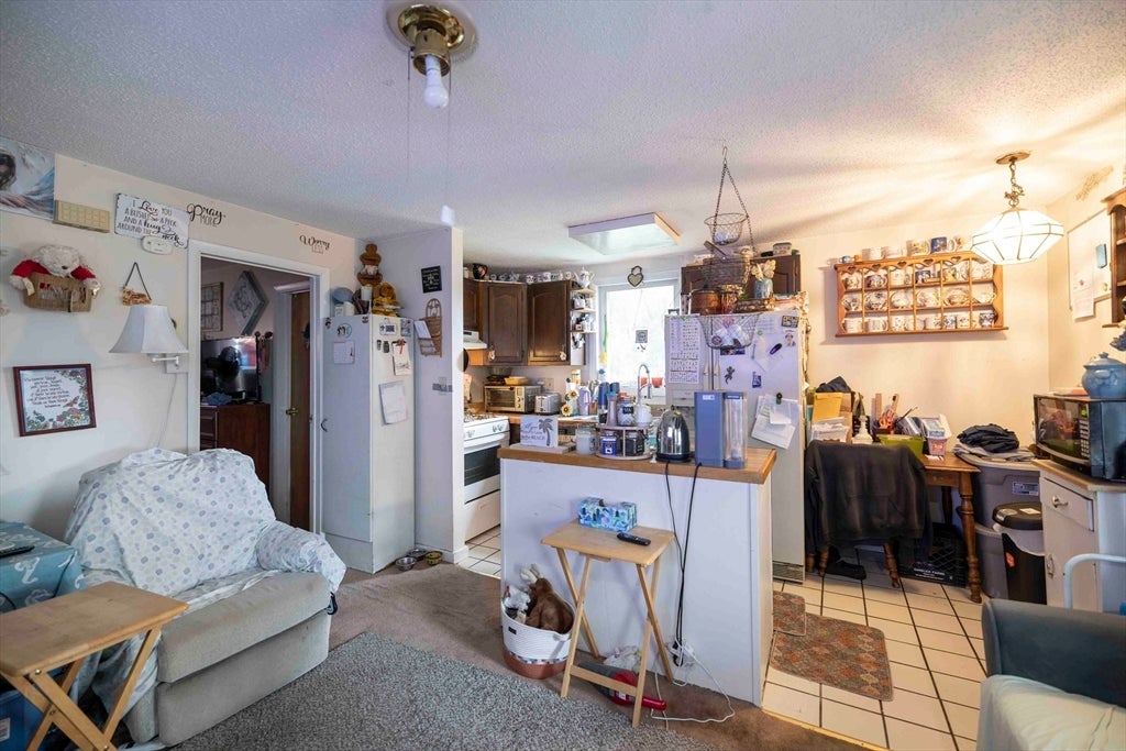 610 Bradford Ave, Fall River, MA Photo #15