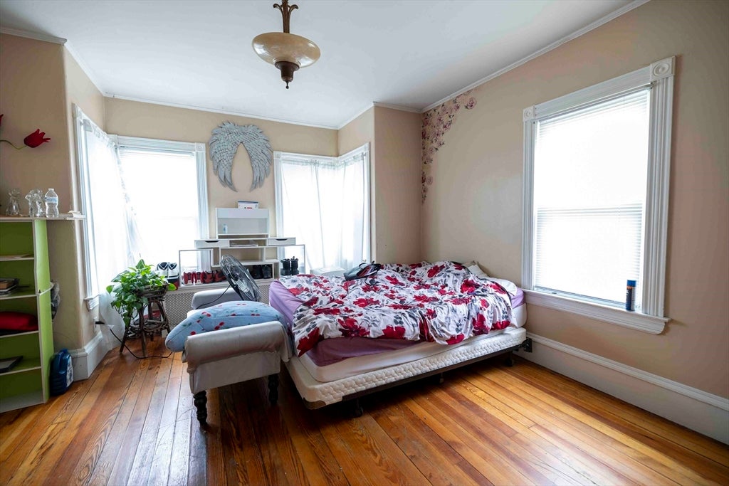610 Bradford Ave, Fall River, MA Photo #18