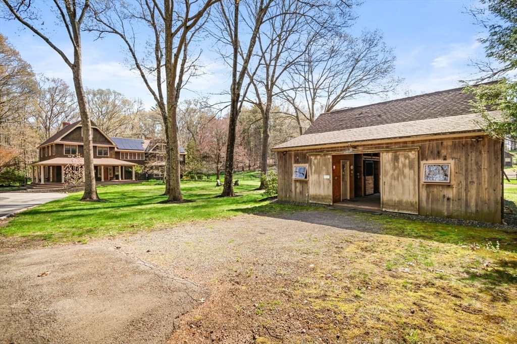 2 Spingler Dr