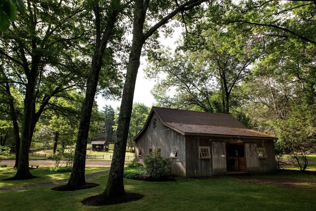 2 Spingler Dr