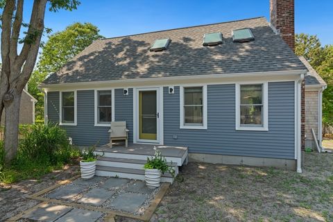 42 Bayberry Ave Provincetown MA 02657
