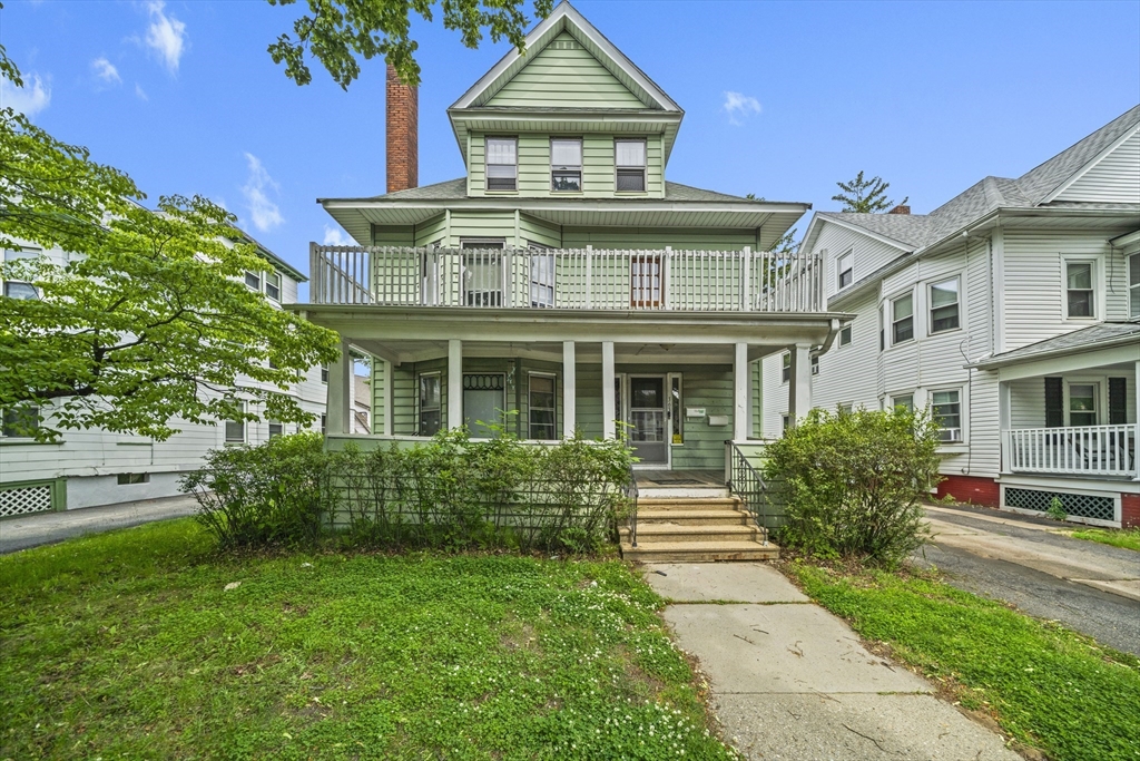 363 White St