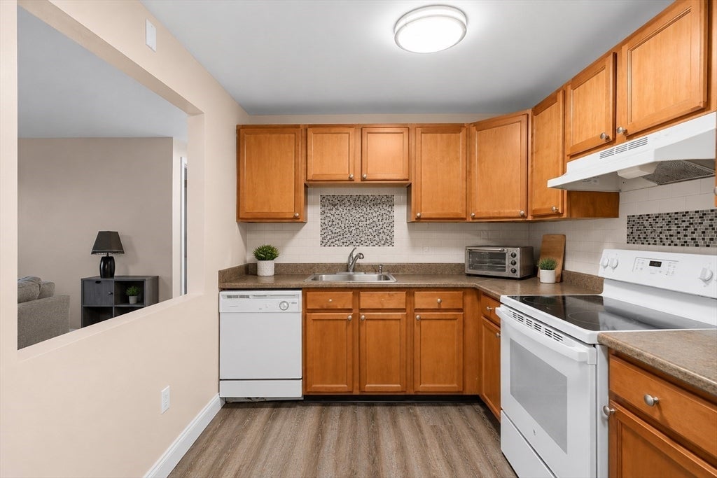1261 Church St., ST #37, New Bedford, MA, 1261 Church St., ST #37, New Bedford, MA Photo #5