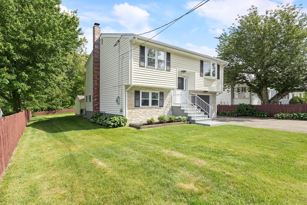 24 Roosevelt St