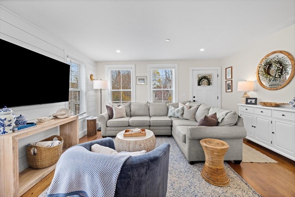 6 Macdonald Terrace #A, Scituate, MA, 6 Macdonald Terrace #A, Scituate, MA Photo #6