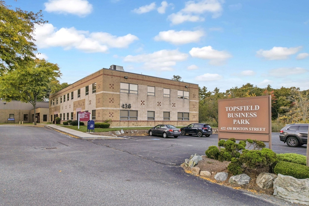 430 Boston St 210