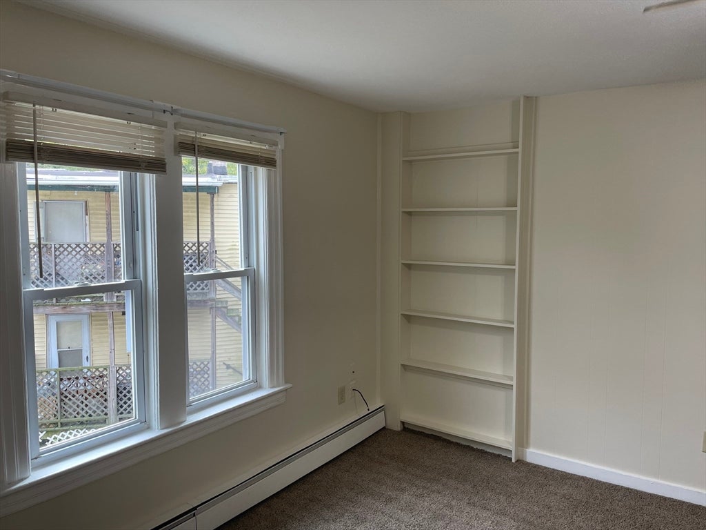 175 Grattan ST, Chicopee, MA Photo #16