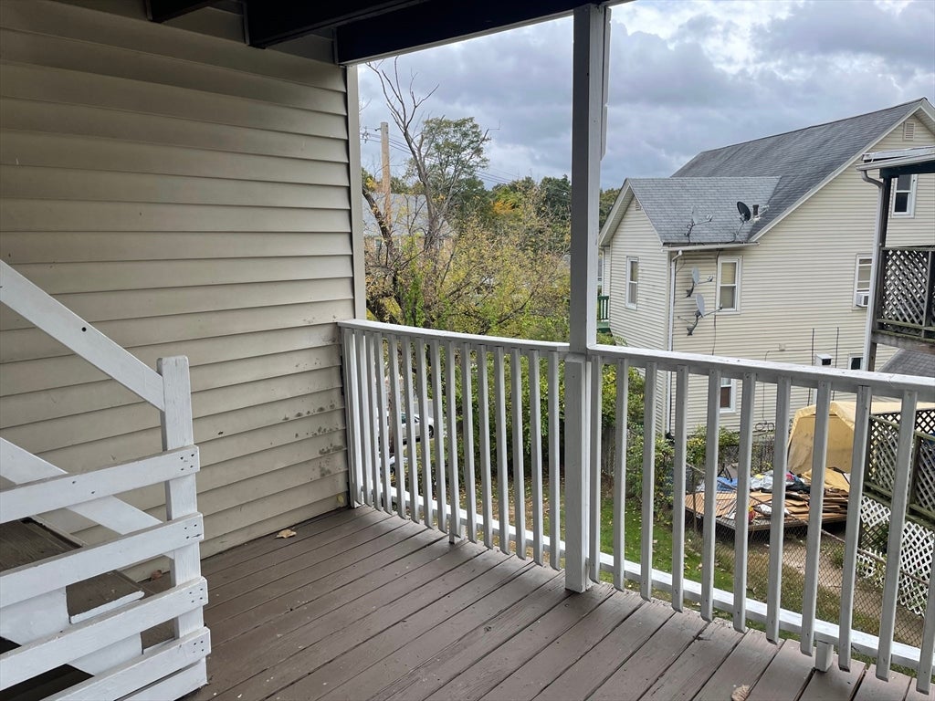 175 Grattan ST, Chicopee, MA Photo #22