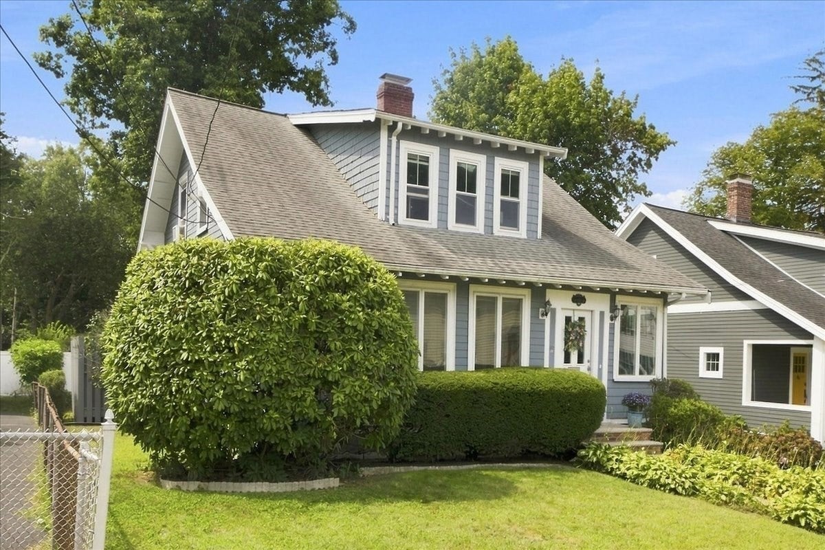 282 Corey St, Boston, MA Photo #3