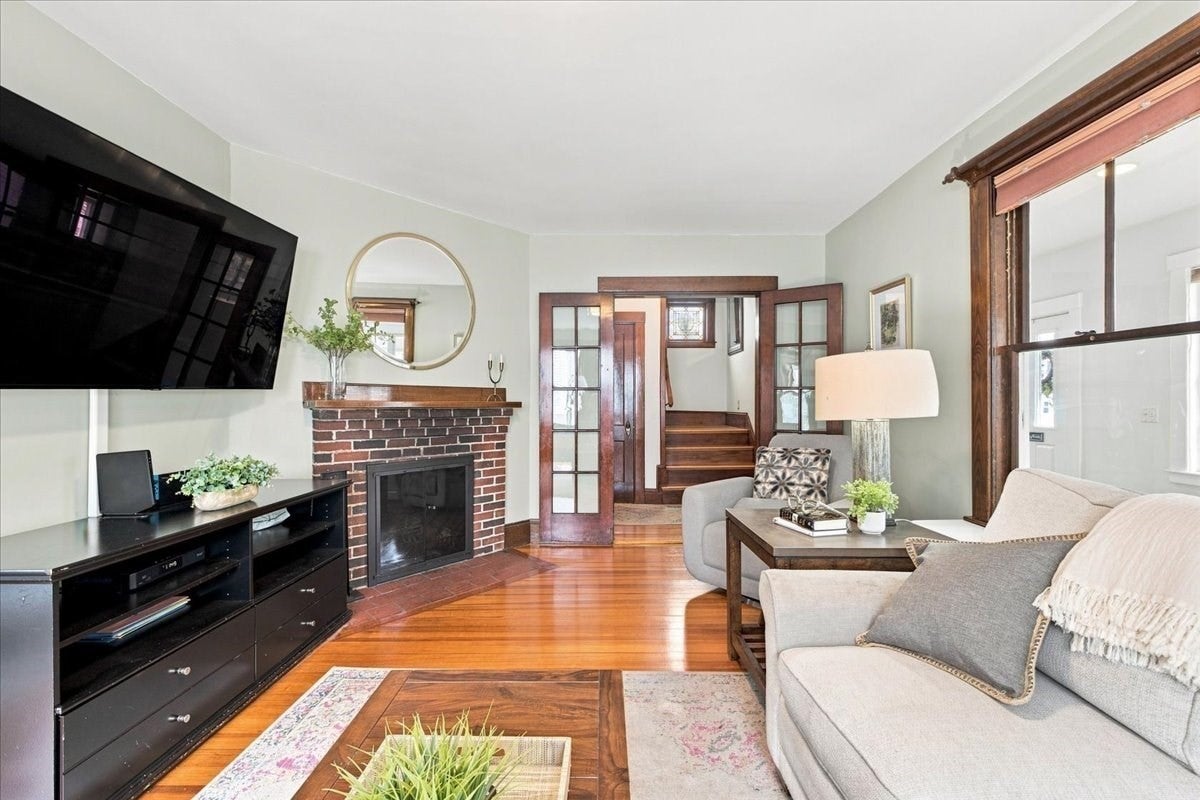 282 Corey St, Boston, MA Photo #7