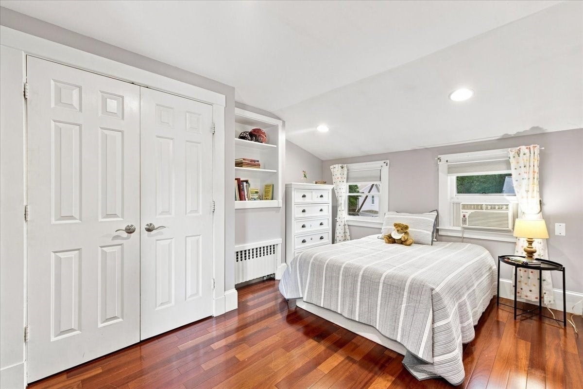 282 Corey St, Boston, MA Photo #19