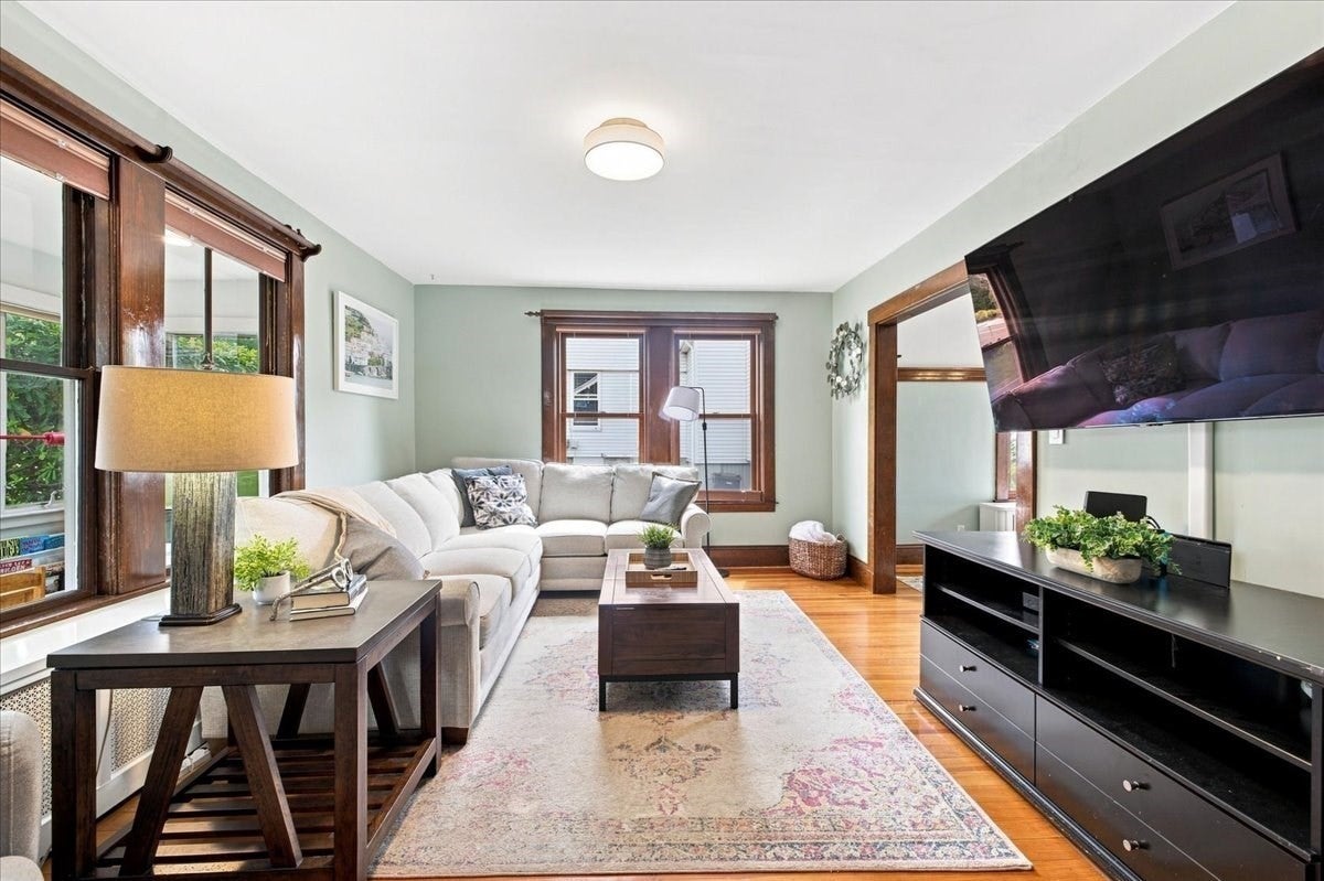 282 Corey St, Boston, MA Photo #6