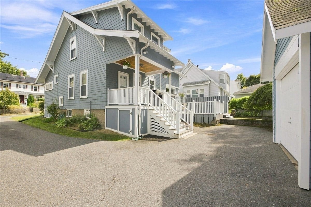 282 Corey St, Boston, MA Photo #33