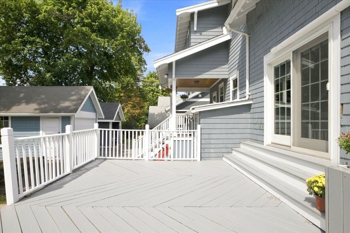 282 Corey St, Boston, MA Photo #29