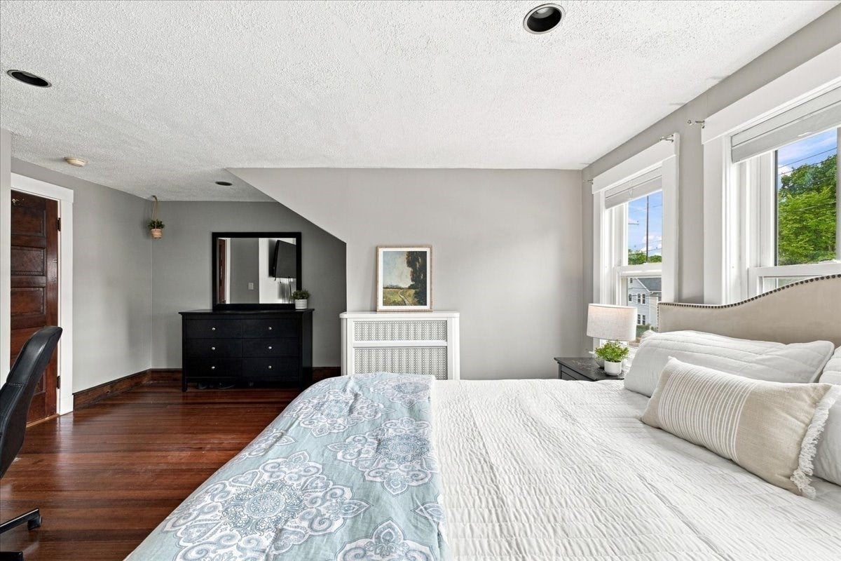 282 Corey St, Boston, MA Photo #18