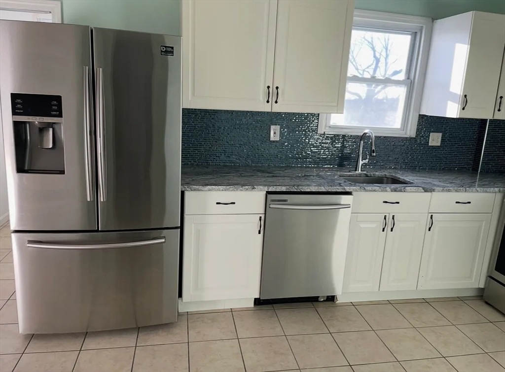 Click for 94 Beacon Hill Ave #1, Lynn, MA slideshow