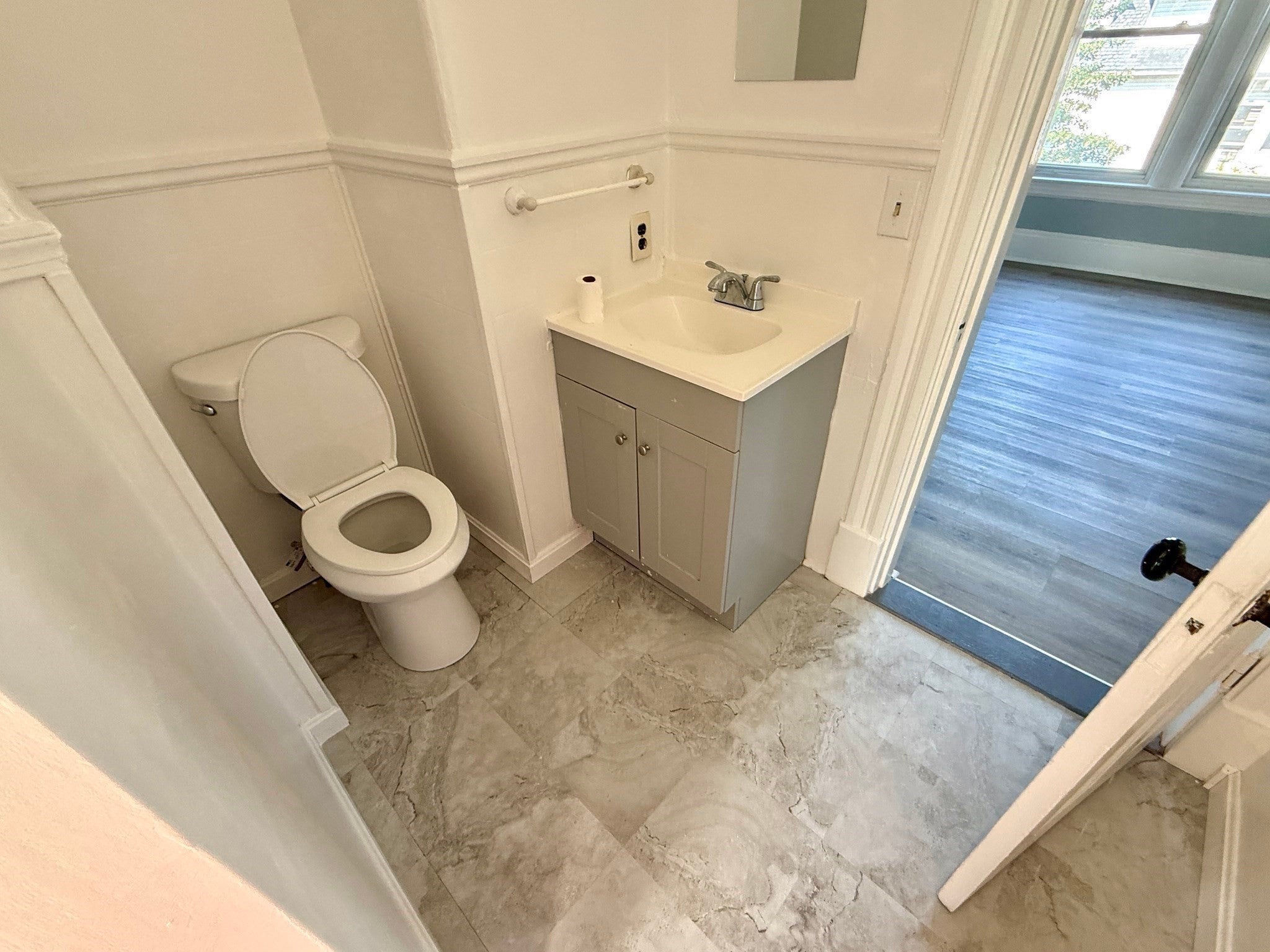 23 Billerica Rd #2, Chelmsford, MA, 23 Billerica Rd #2, Chelmsford, MA Photo #4