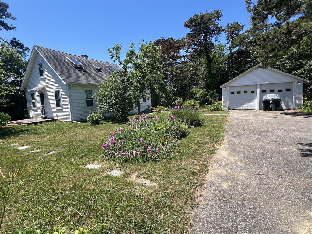 268 Barn Hill Rd
