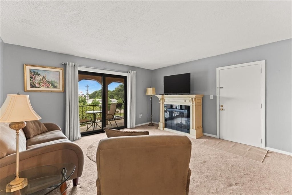 685 Oak St #7-12, Brockton, MA, 685 Oak St #7-12, Brockton, MA Photo #6