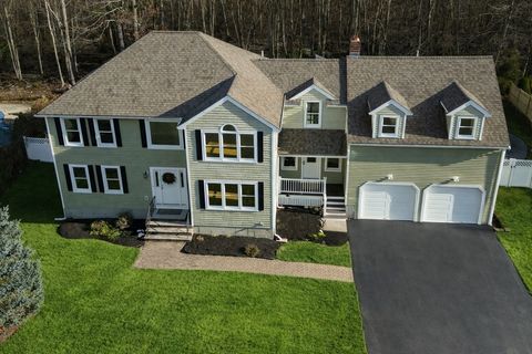 189 Sheri Ln Weymouth MA 02190