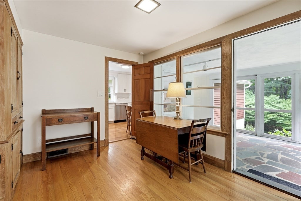 18 Red Gate Ln, Amherst, MA, 18 Red Gate Ln, Amherst, MA Photo #7