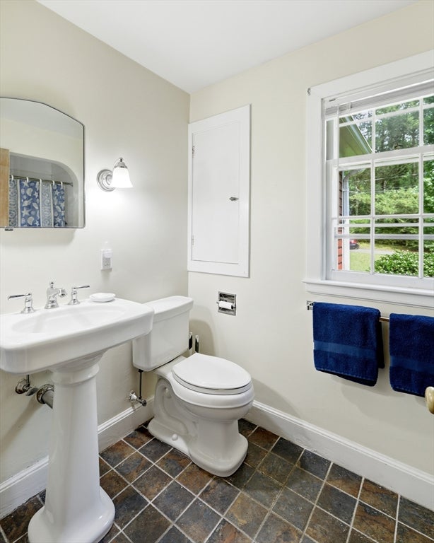 18 Red Gate Ln, Amherst, MA, 18 Red Gate Ln, Amherst, MA Photo #18