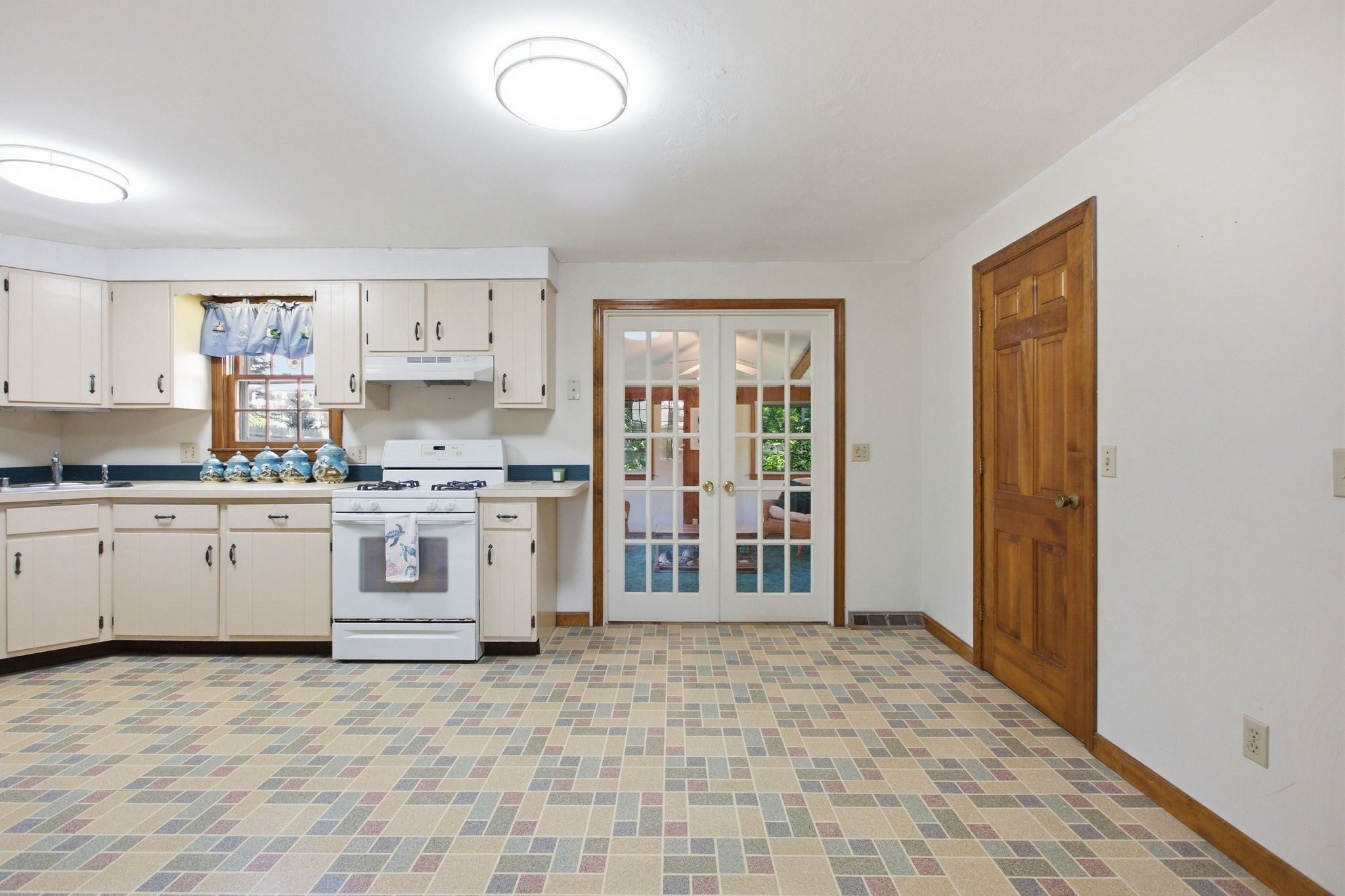 38 Mcnamara Rd, Yarmouth, MA Photo #18