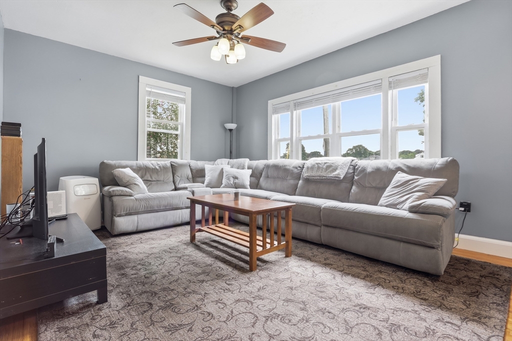 2 Cashman Rd, Peabody, MA, 2 Cashman Rd, Peabody, MA Photo #4
