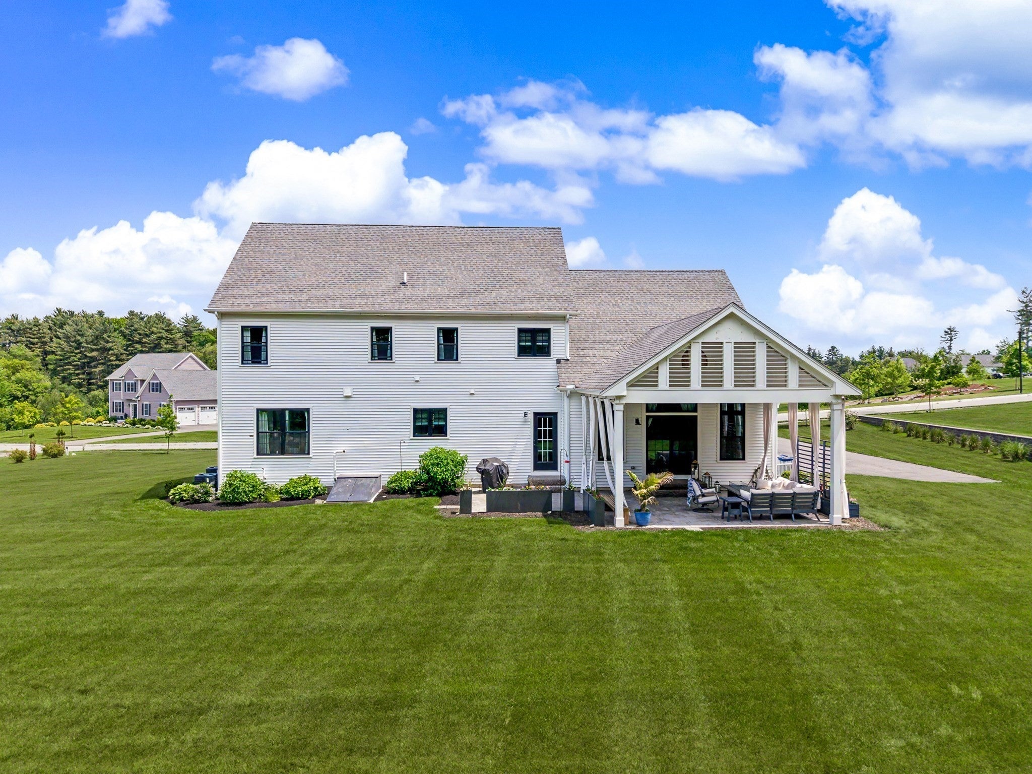 3 Conway Ln