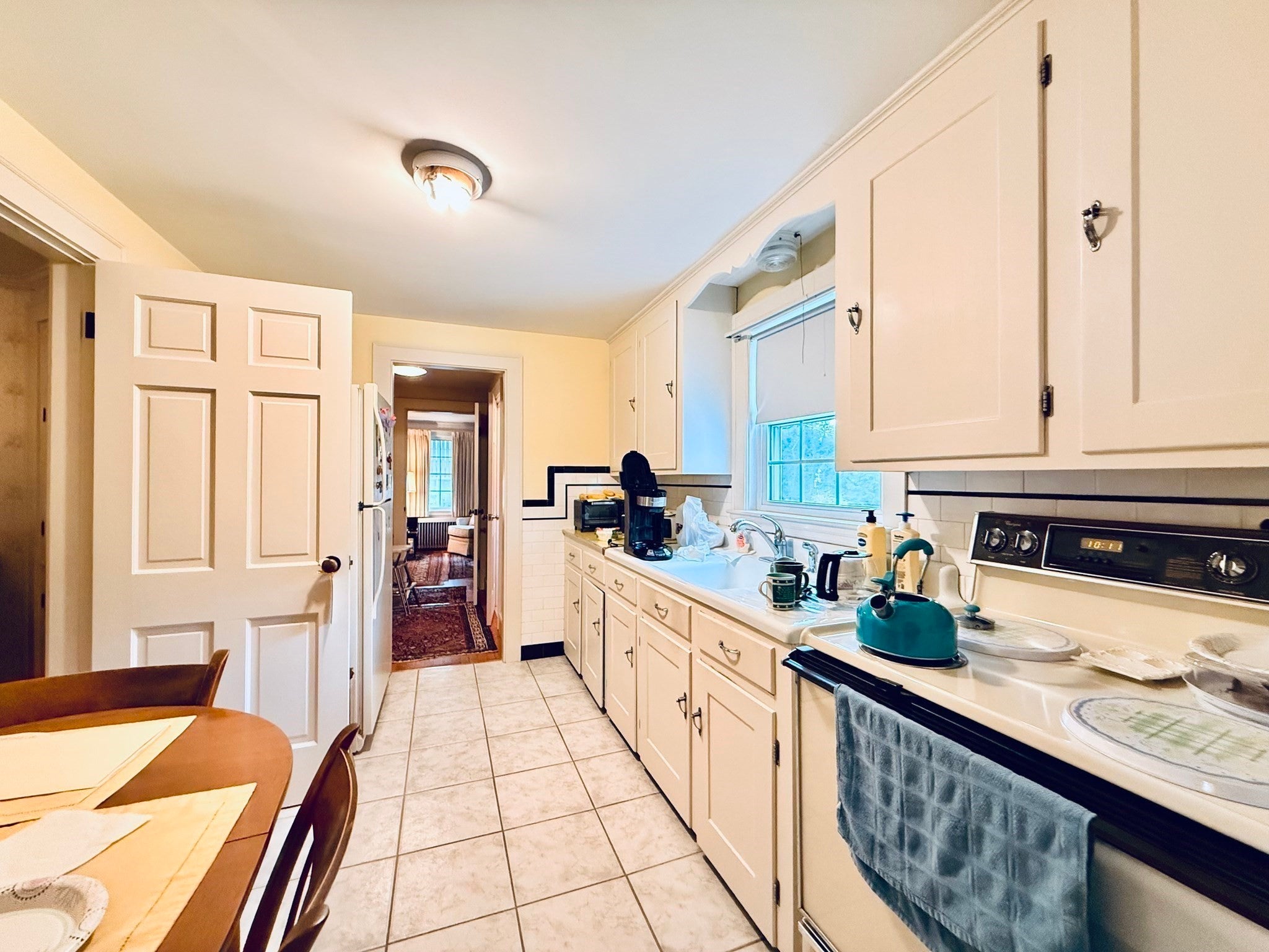 27 Keating Circle, Weymouth, MA Photo #14