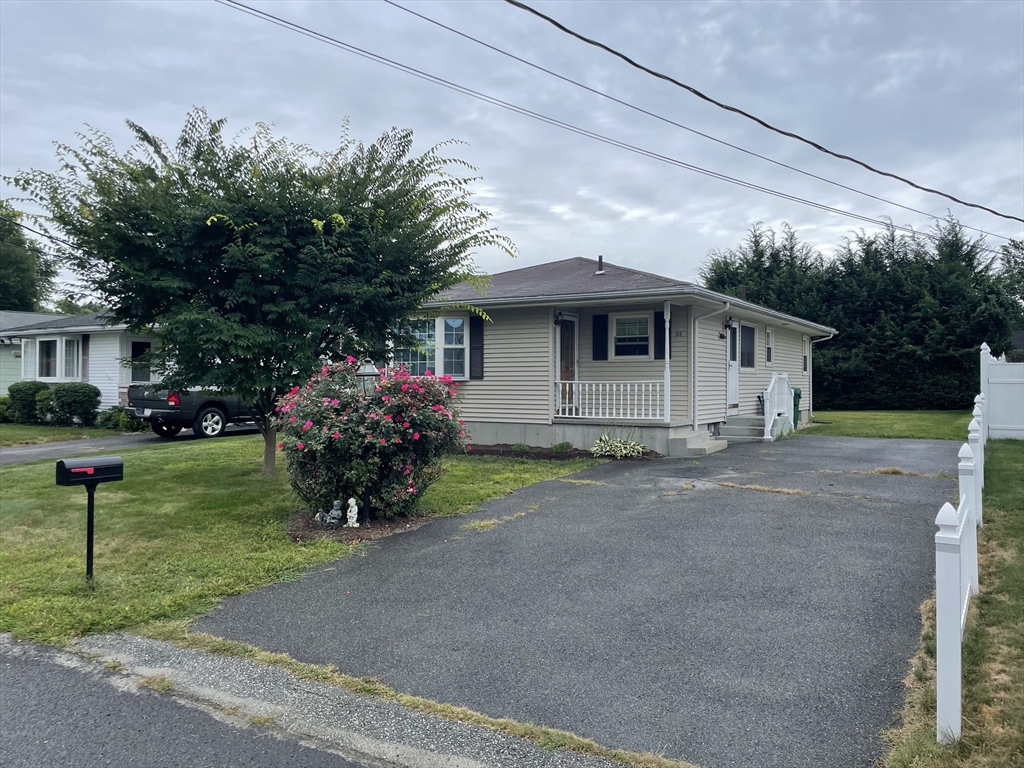 51 Beaumont Ave