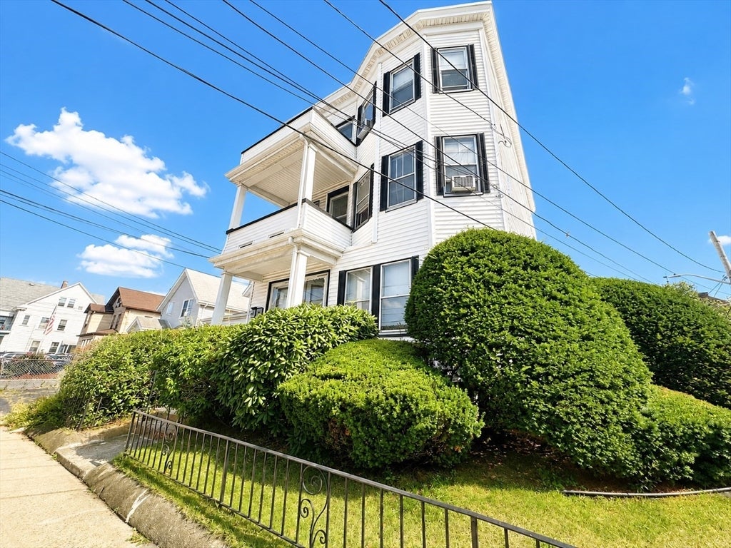 19 Bradford St #1, Everett, MA Photo #2