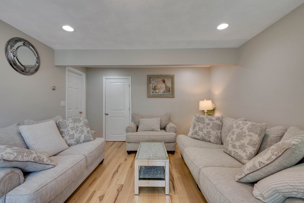 23 Lovers Leap Ave, Lynn, MA, 23 Lovers Leap Ave, Lynn, MA Photo #4
