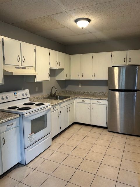 30 Whitney St 2B Winchendon MA 01475