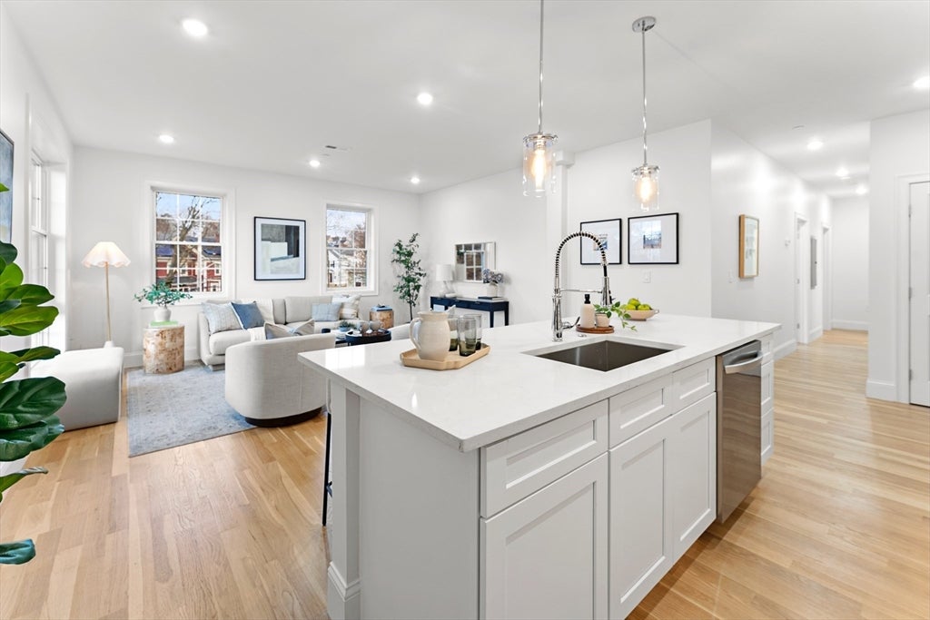 272 Lincoln St #301, Marlborough, MA Photo #3
