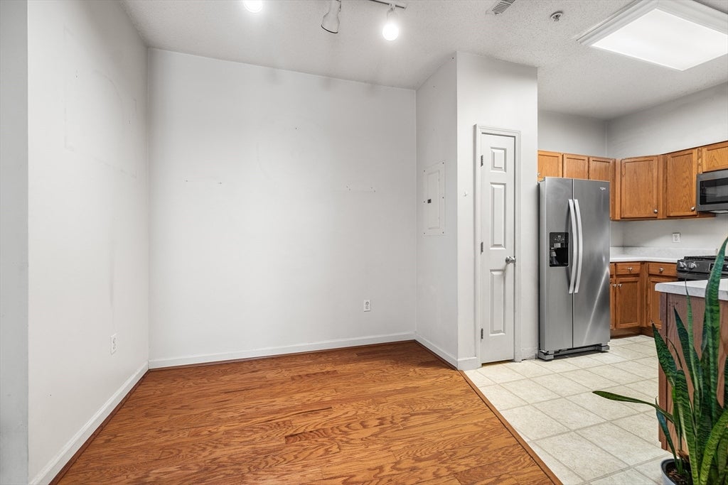 21 Hampshire Road #105, Methuen, MA Photo #7