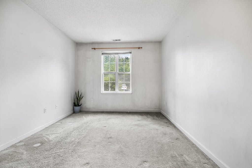 21 Hampshire Road #105, Methuen, MA Photo #13