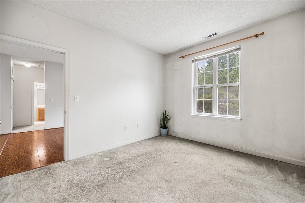 21 Hampshire Road #105, Methuen, MA Photo #17