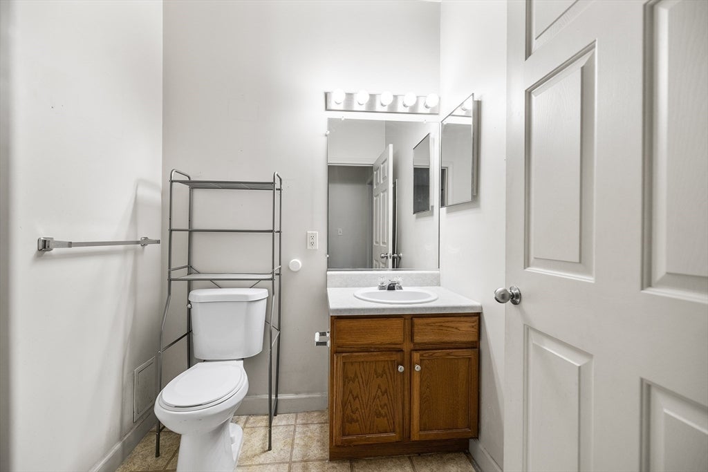21 Hampshire Road #105, Methuen, MA Photo #19