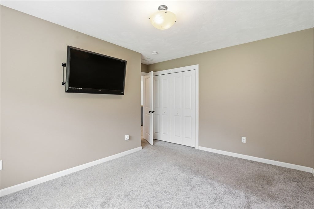 277 Yew St, Douglas, MA, 277 Yew St, Douglas, MA Photo #21