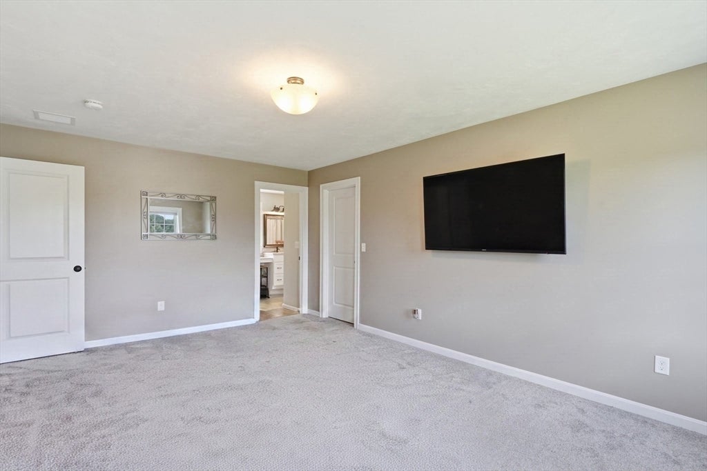 277 Yew St, Douglas, MA, 277 Yew St, Douglas, MA Photo #22