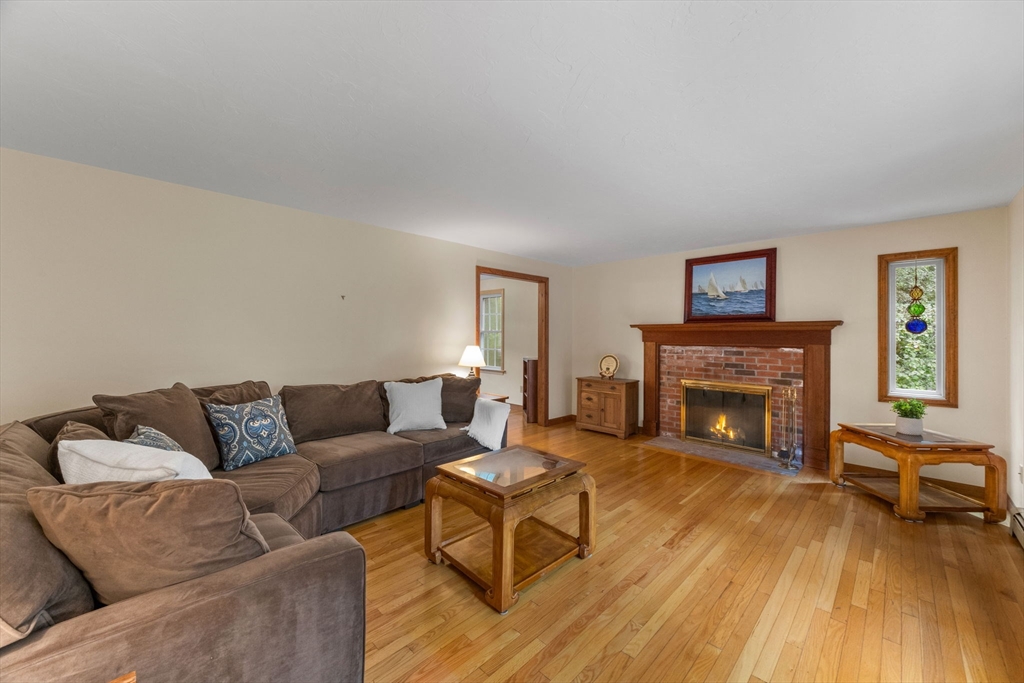 4 Carver Dr